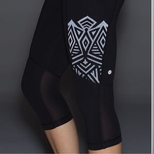 *RARE* Lululemon Stash It Crop